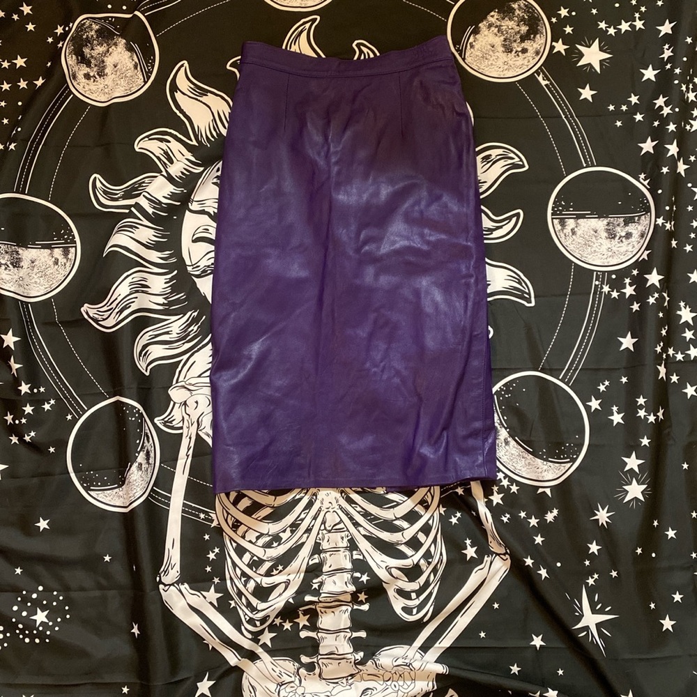 Vintage rich purple 100% real leather pencil skirt